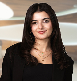 Selin Aktekin - Trainee